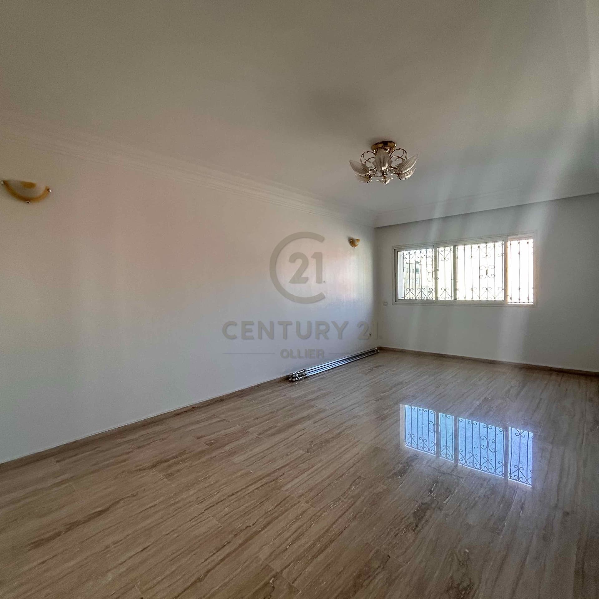 Main property image