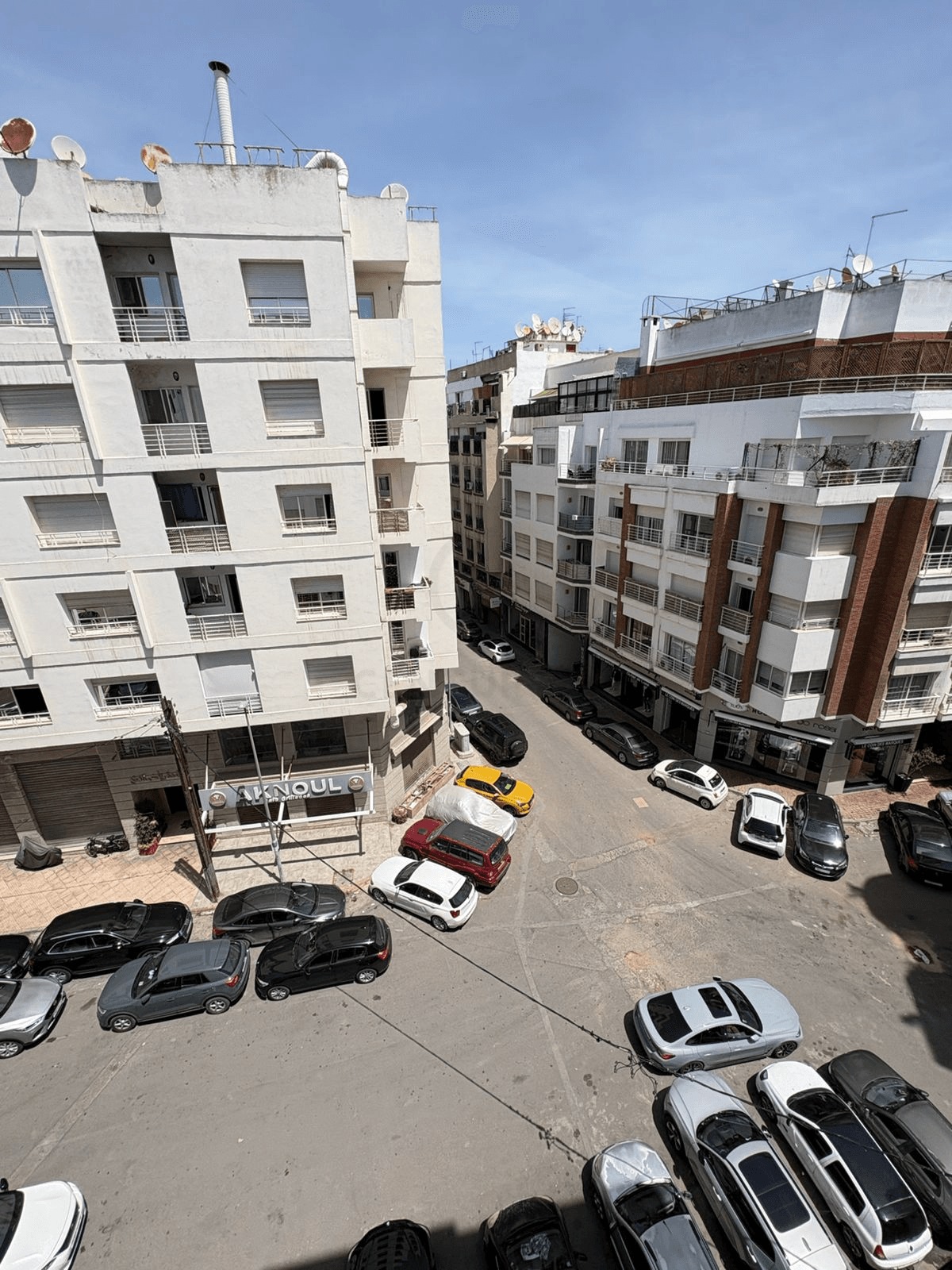Main property image
